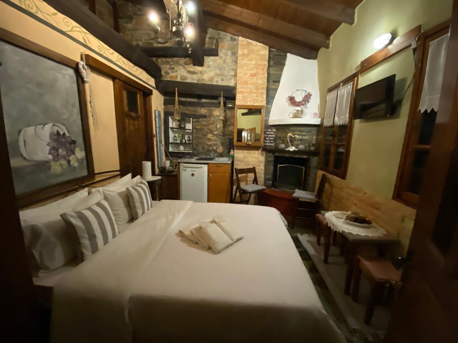 Traditional Guesthouse Erato Палеос-Пантелеймонас Екстер'єр фото