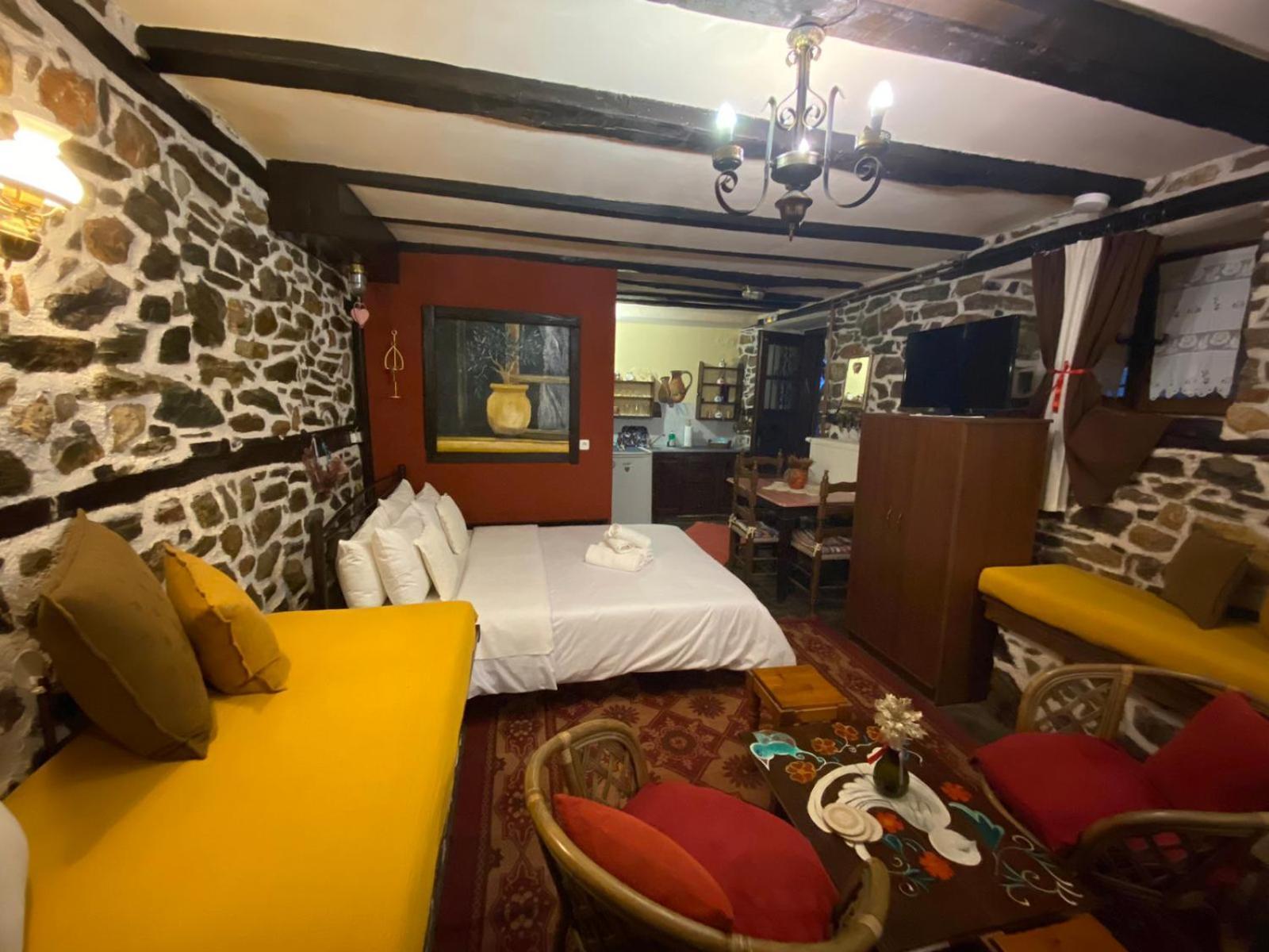 Traditional Guesthouse Erato Палеос-Пантелеймонас Екстер'єр фото